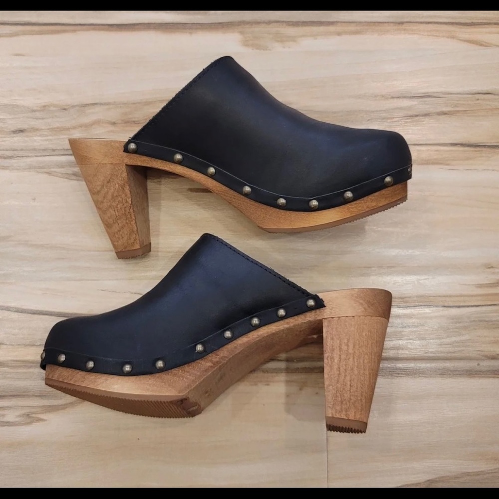 SANITA THE ORIGINAL DANISH CLOGS NWOT 38 7.5